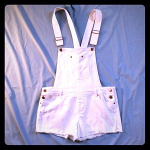 Short Overalls Jean White Med Near New Tinseltown